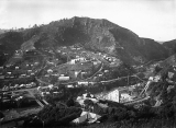 Karangahake in 1909 with Talisman battery in foreground.